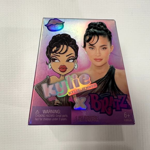 NEW Mini Bratz x Kylie Jenner Collectible Figure Miniature 6+ NIB - Picture 1 of 1